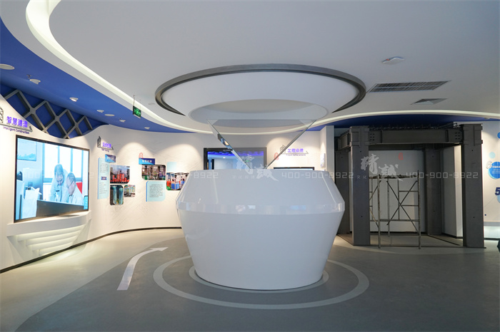 全息投影在展館中的作用是什么？